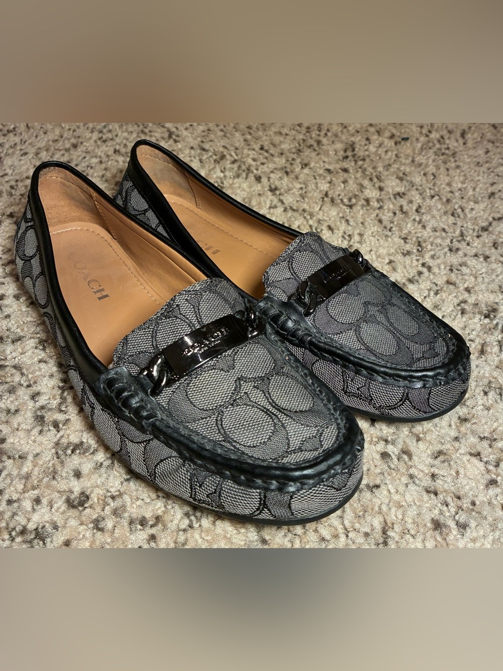 Coach Olive Signature Monogram Loafers
Smoke Black/Gray Slip On Flats Womens 8